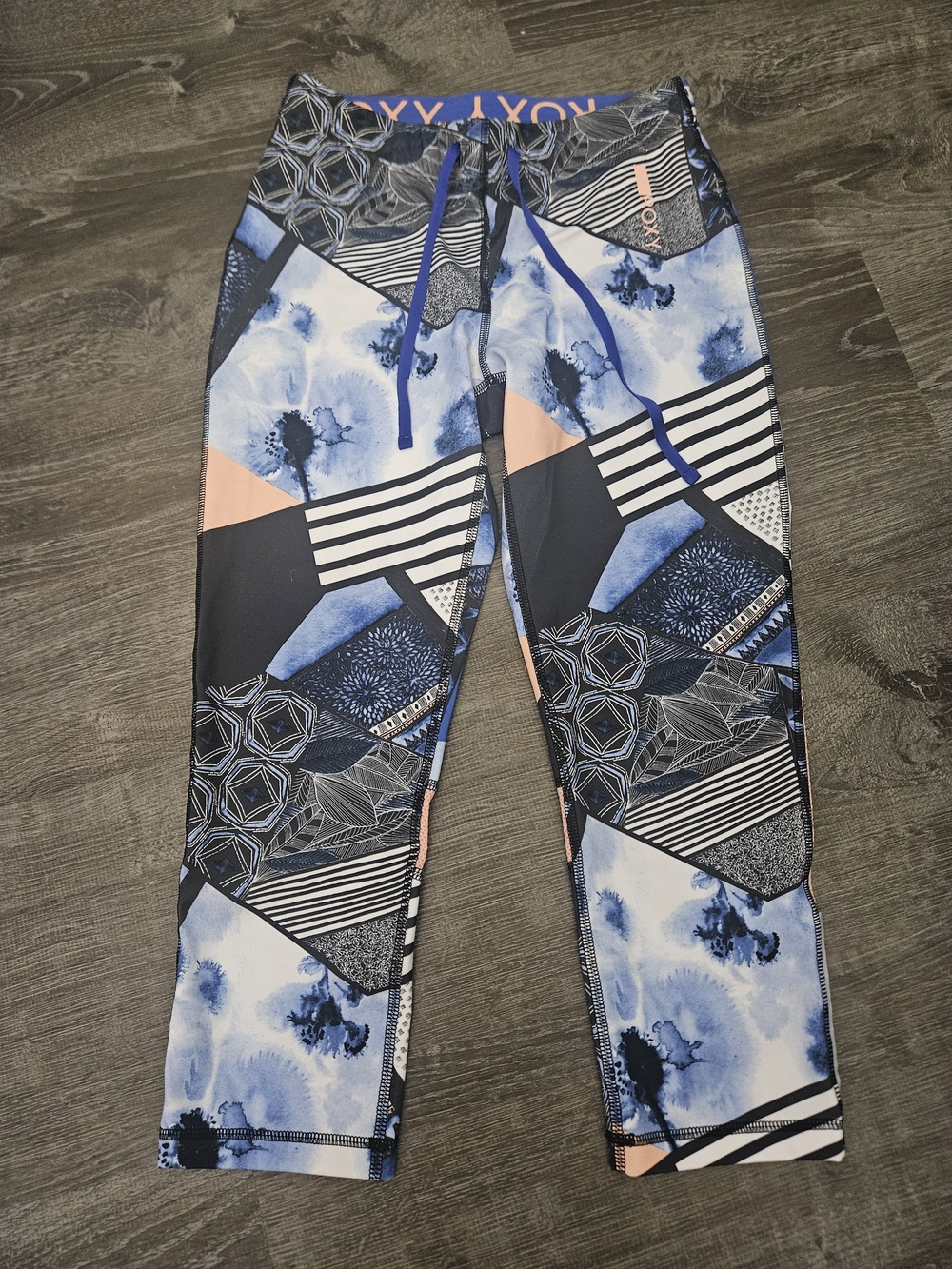 Roxy Geometric Patchwork Shibori Stripe Crop Capri Leggings Drawstring Size S